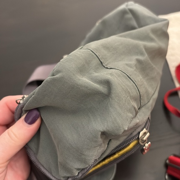 2 bagallini crossbody purses - Picture 7 of 11